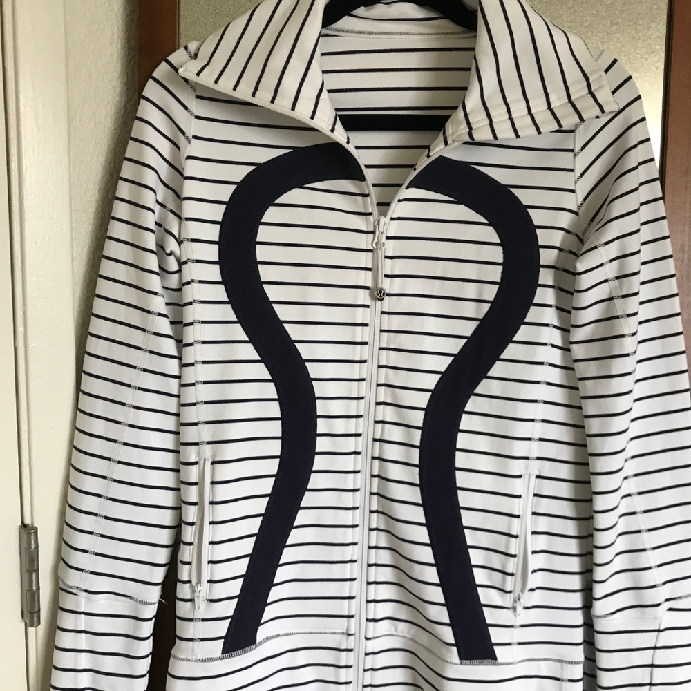 Lululemon In Stride Jacket - Quiet Stripe